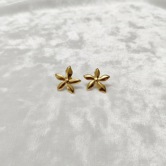Flower-Shaped Stud Earrings