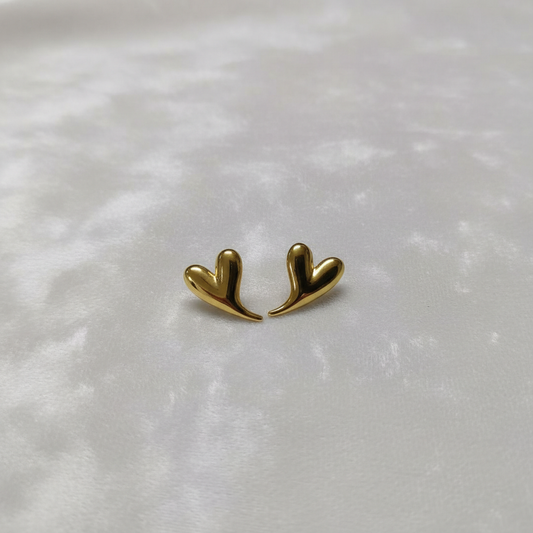Heart-Shaped Anti-Tarnish Earrings