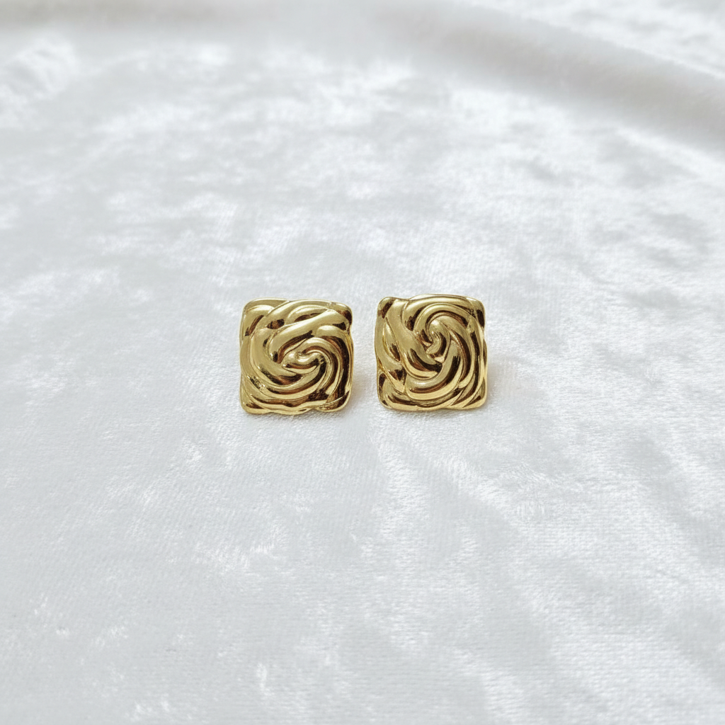Swirl Anti-Tarnish Earring