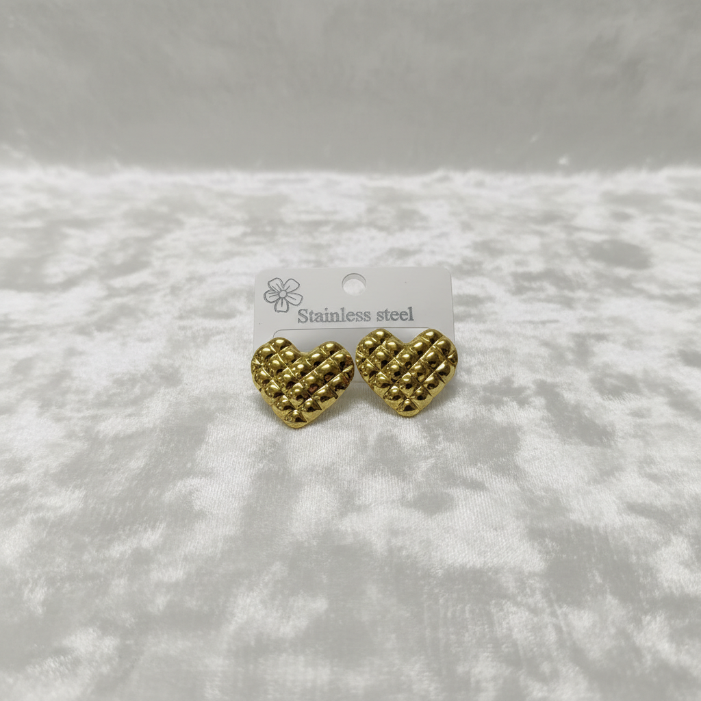 Heart-Shaped Anti-Tarnish Earrings