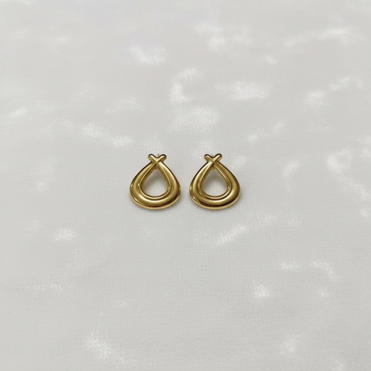 Teardrop-Shaped Anti-Tarnish Earrings